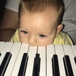 Meet your Posher, Hunter